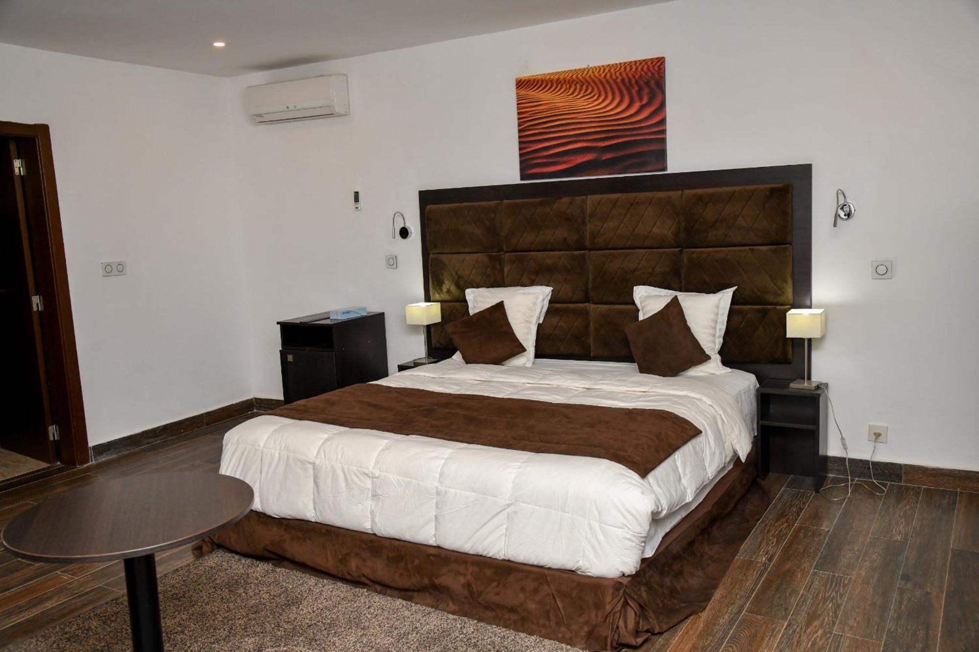 Quatre Saisons Hotel Nouakchott Bagian luar foto