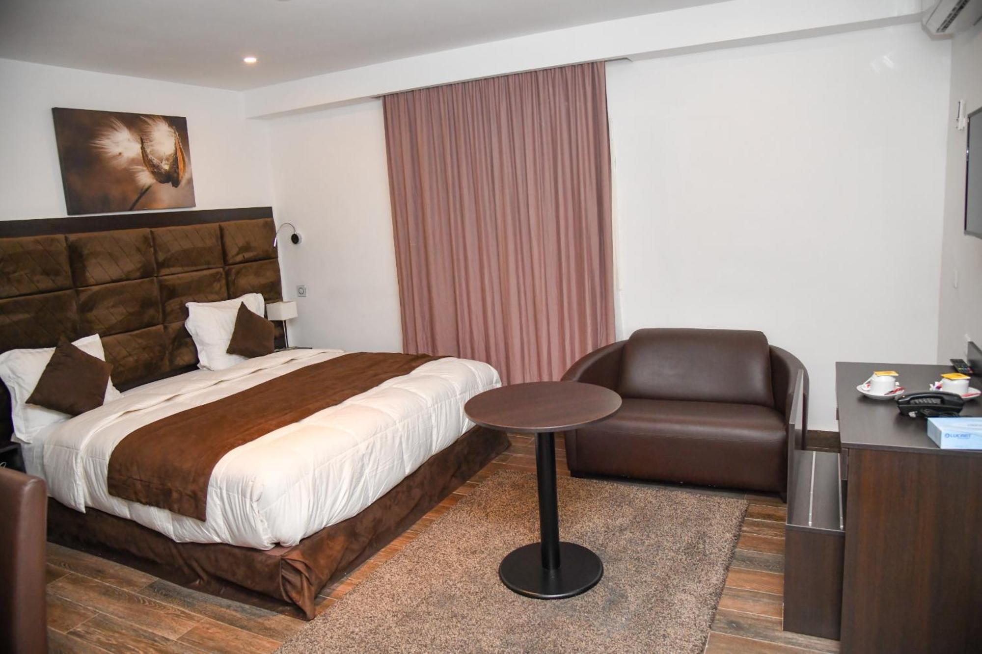 Quatre Saisons Hotel Nouakchott Bagian luar foto