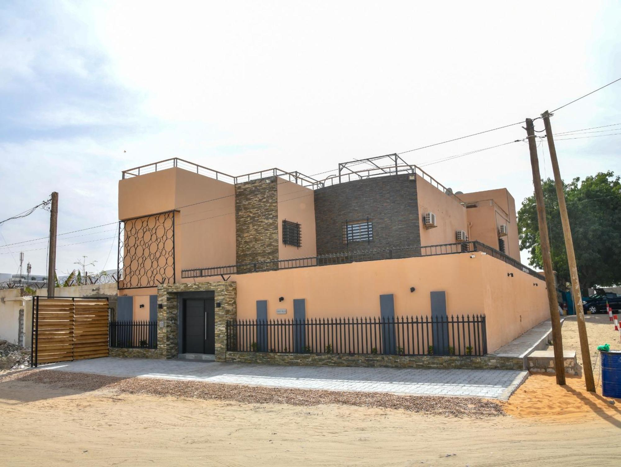 Quatre Saisons Hotel Nouakchott Bagian luar foto